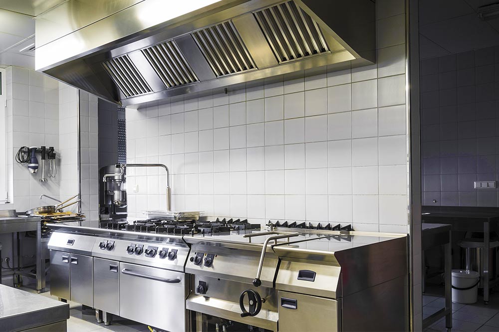 what are the procedures to be followed in commercial kitchen