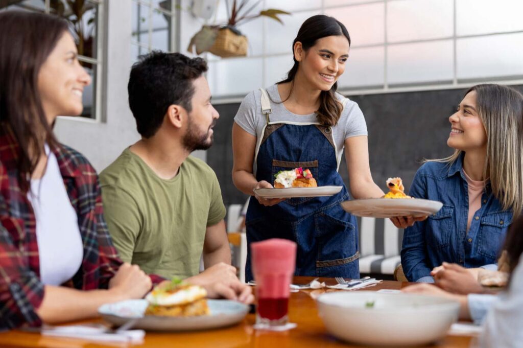 Restaurant loyalty programs versus discounts background